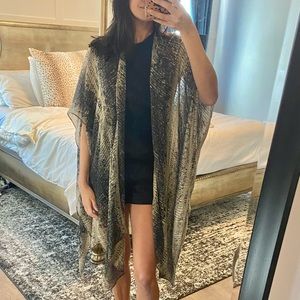 LOVESTITCH Snake print Kimono Ruana Wrap